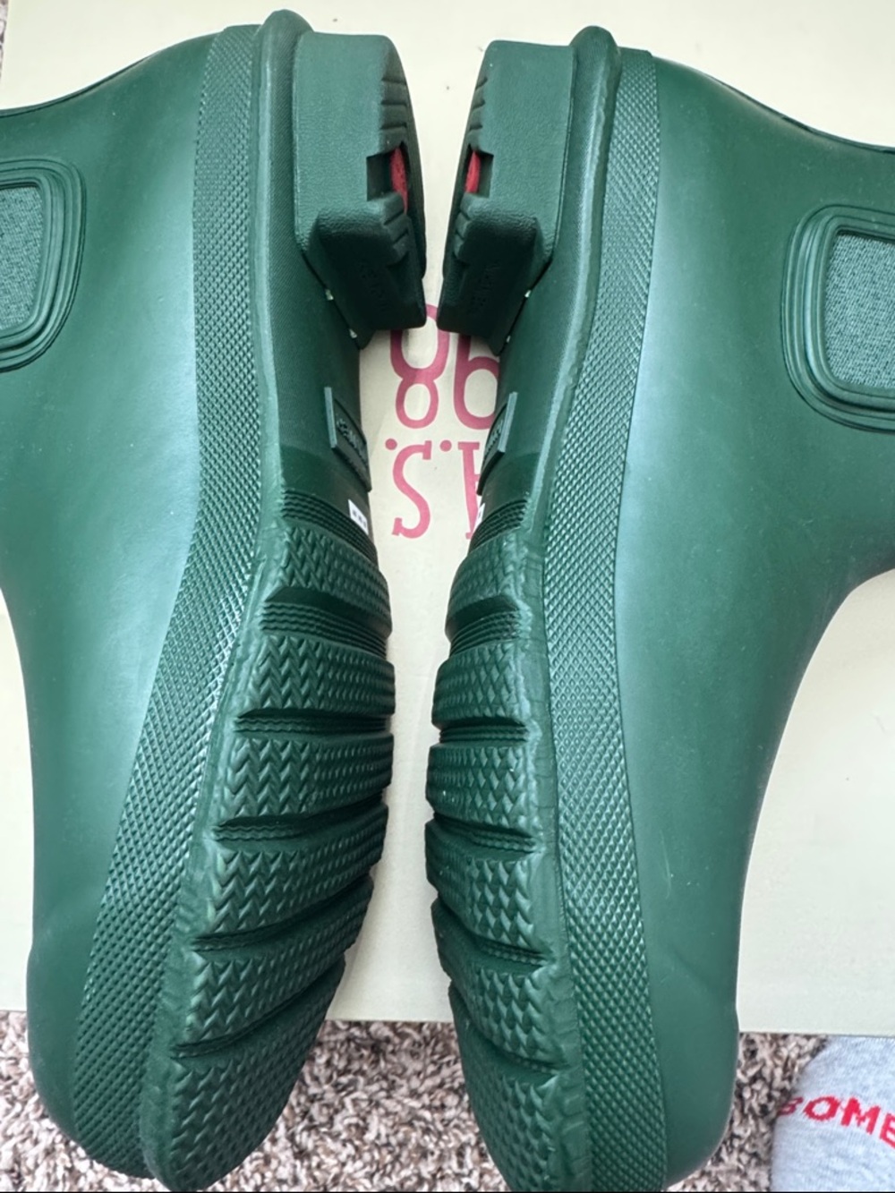 Hunter Green Short Chelsea Rain Boots with Red Logo - Picture 3 of 5
